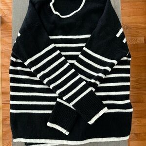 Vince Camuto Black Sweater with Cream Trim